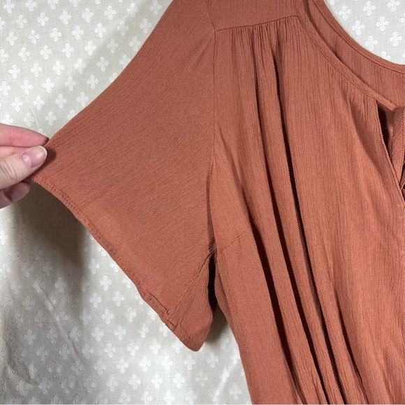 Abercrombie & Fitch Orange Ruffle Button Top - Picture 2 of 6